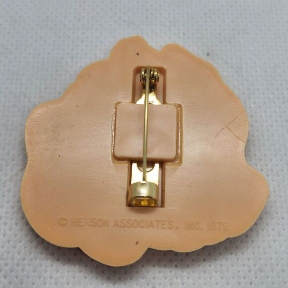 Vintage Miss Piggy Brooch - Picture 3 of 3